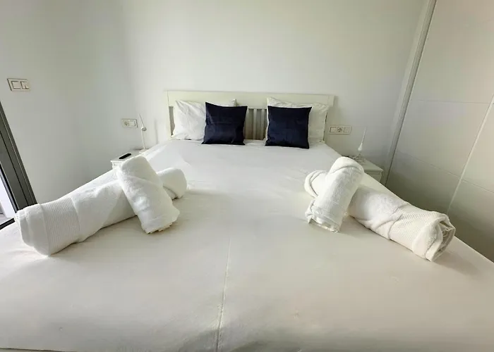 Moderno Primera Línea En Locos Apartamento *